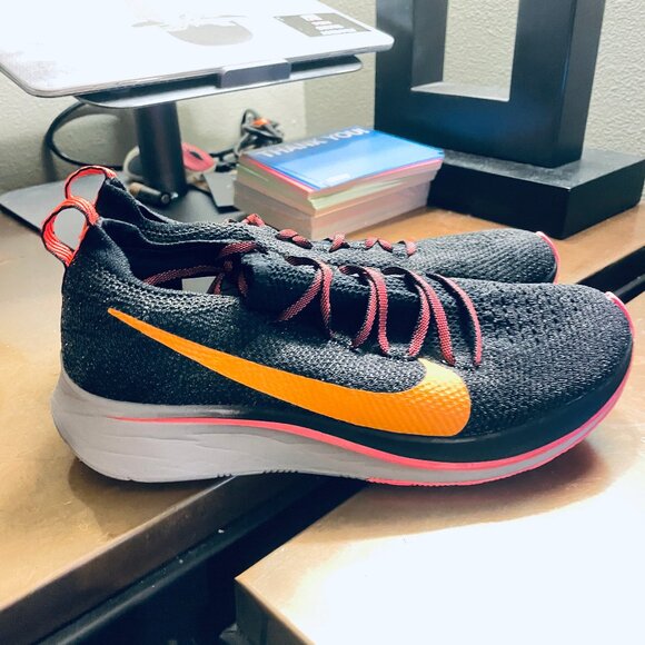 Nike Flyknit Zoom Fly Charcoal Crimson Yellow Womens Running 7.5 US 38.5 EUR - Picture 5 of 7